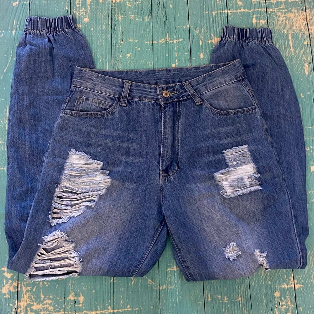 High Waisted Baggy Distressed Boyfriend Jeans
